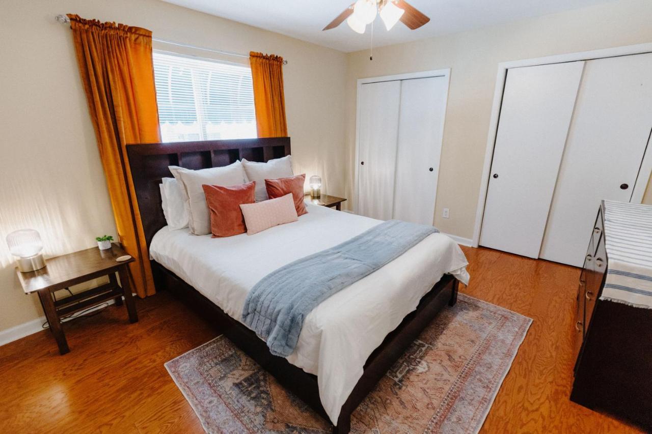 Centrally Located 3Br Overton Square Fast Wifi Free Parking Yes Pets Мемфис Екстериор снимка