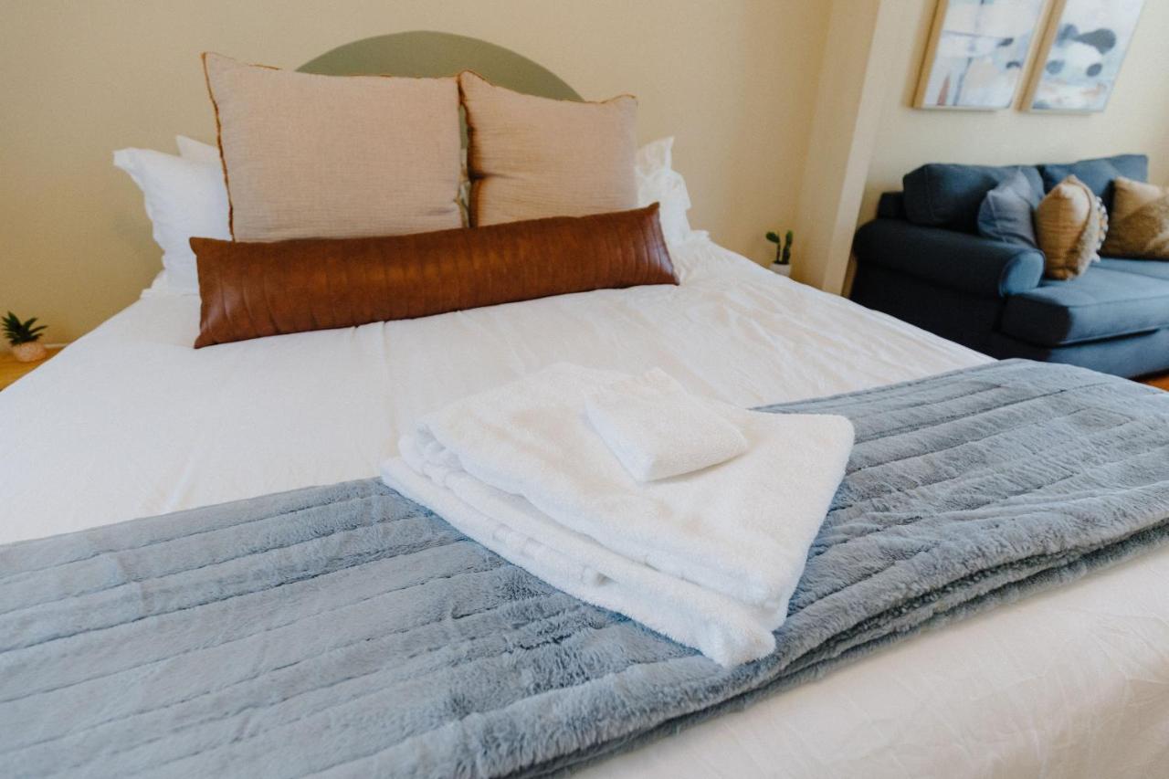 Centrally Located 3Br Overton Square Fast Wifi Free Parking Yes Pets Мемфис Екстериор снимка